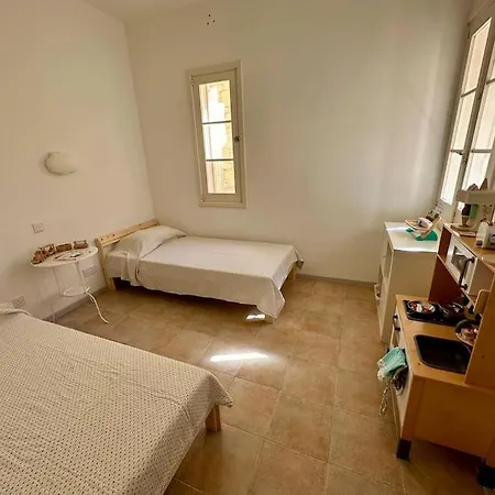 Bizzilla - Family Friendly Maisonette