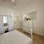 شقة Bizzilla - Family Friendly Maisonette *