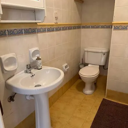 דירה Bizzilla - Family Friendly Maisonette *
