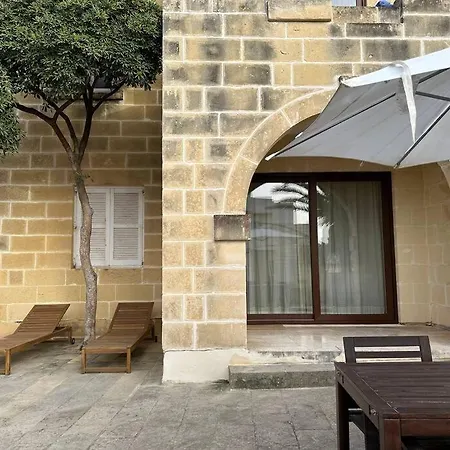 Bizzilla - Family Friendly Maisonette