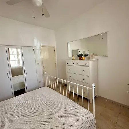 דירה Bizzilla - Family Friendly Maisonette *