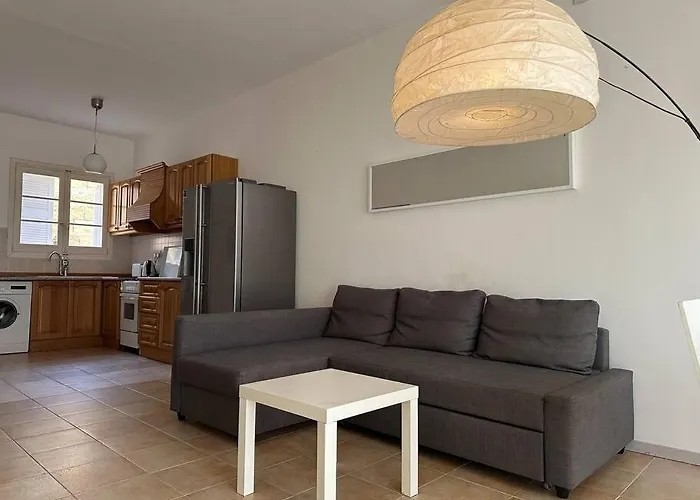 アパート Bizzilla - Family Friendly Maisonette クレンディ